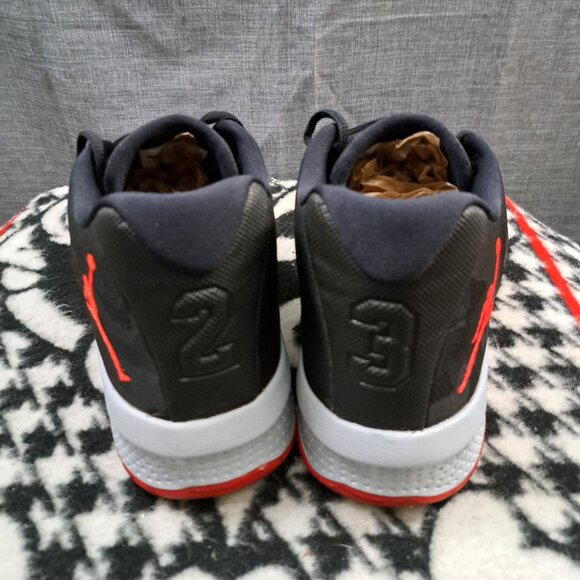 %Size 10.5 Nike Jordan B.Fly Camo Bred Men AJ18 main image 9